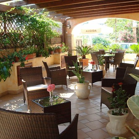 Hotel Castello Di Tavolara Loiri Porto San Paolo Exterior foto